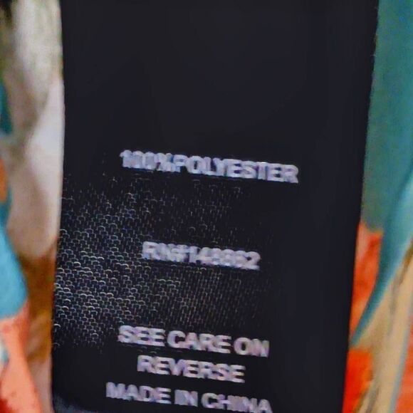  Torrid Plus Size Georgette Pintuck Blue Floral Sunflower Short Sleeves Blou - Picture 11 of 14